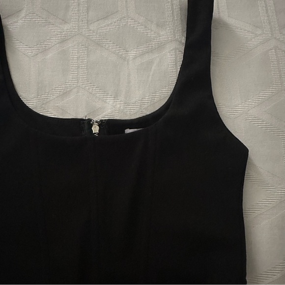 Black Corset Tank | The Latest Scoop - Picture 4 of 7